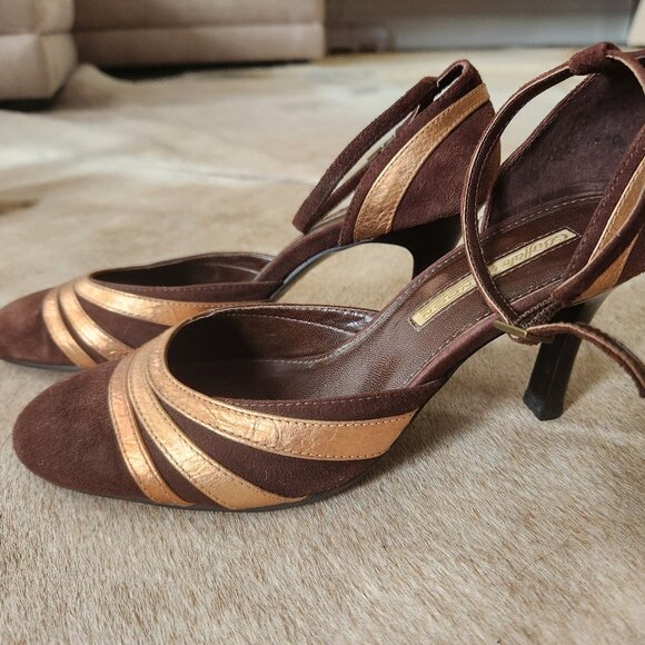 Glamorous brown & bronze suede pumps from London - Picture 1 of 5